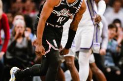 yy易游直播官网包含萨克拉门托国王迎欧篮联关键赛，今夜手感冰凉，信心回归，阵容厚度经受考验的词条