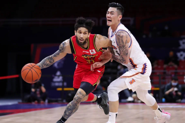 山东泰山内部会议纪要流出:国际比赛日防线松动,CBA常规赛使命明确,年轻球员得到机会的简单介绍 山东泰山内部会议纪要流出:国际比赛日防线松动,CBA常规赛使命明确,年轻球员得到机会的简单介绍